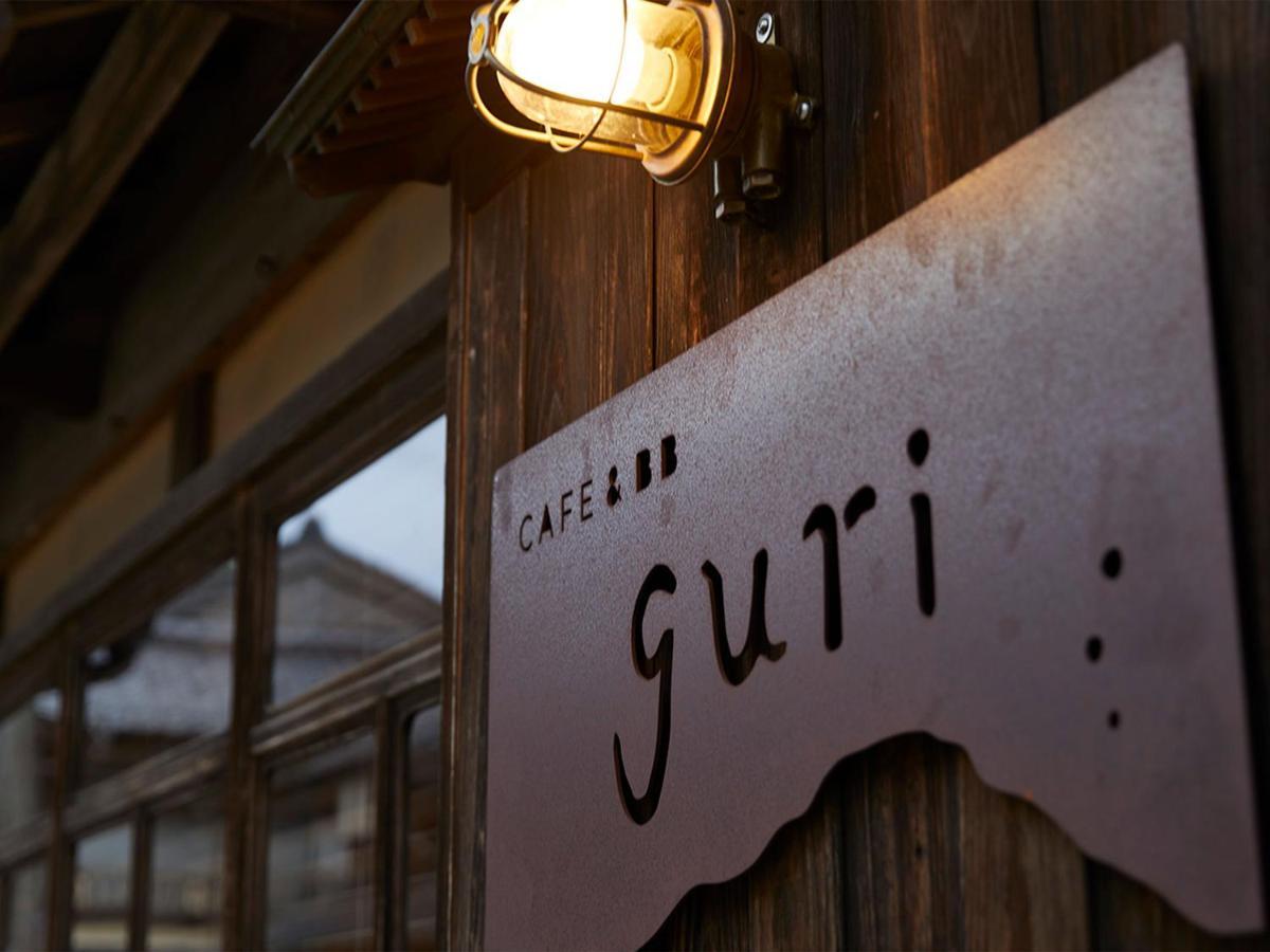 Cafe & Bb Guri Panzió Ine Kültér fotó